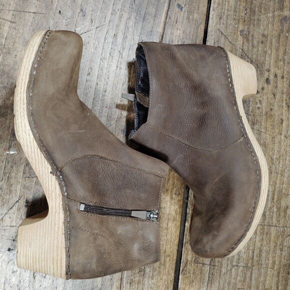 Dansko Lizanne Boots 40 / 9.5 10 Boots Shoes Brown Leather Side Zip Booties Clog - Picture 14 of 15